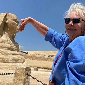 Meet your Posher, Sharon